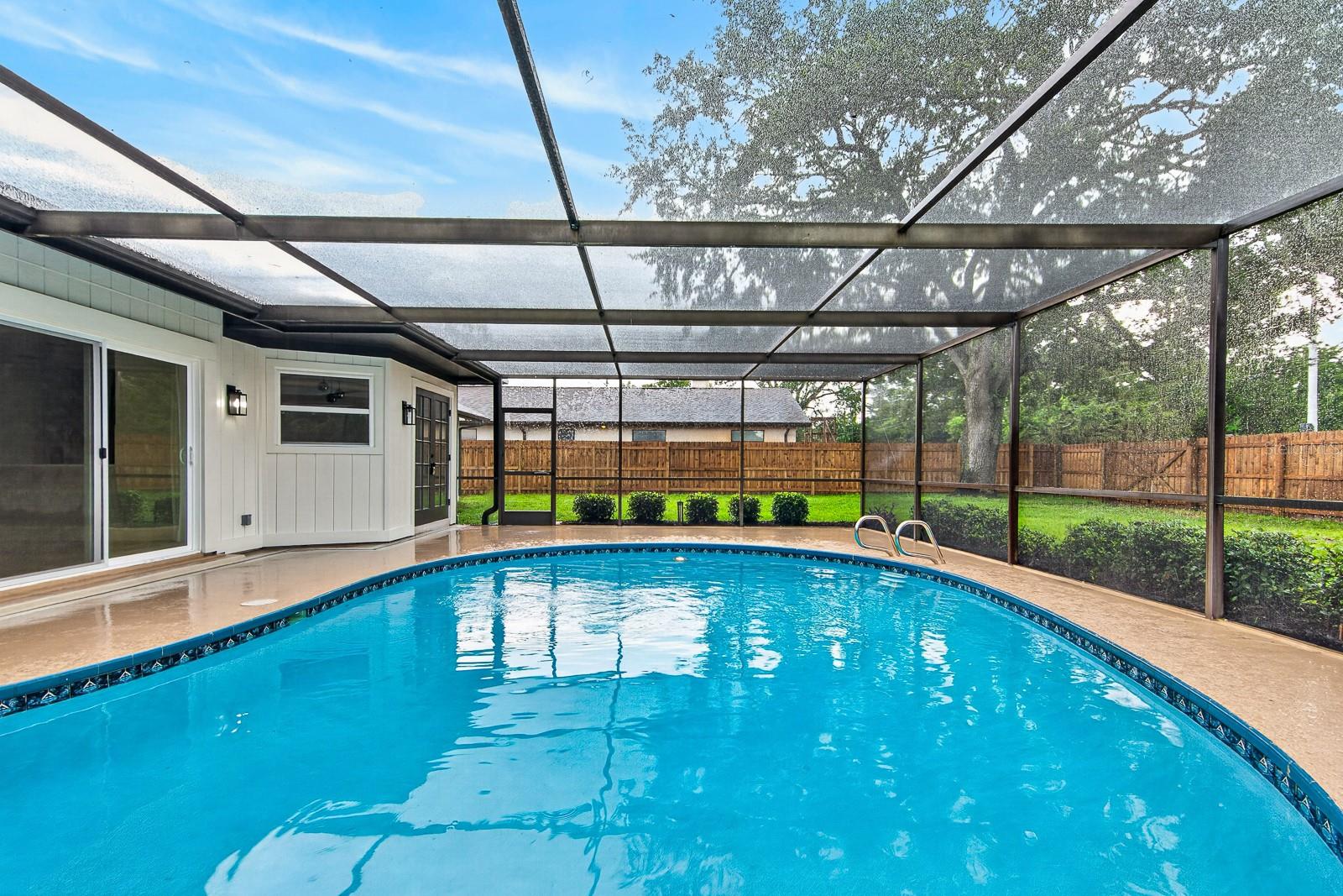 LAKE VALENCIA UNIT ONE - Residential