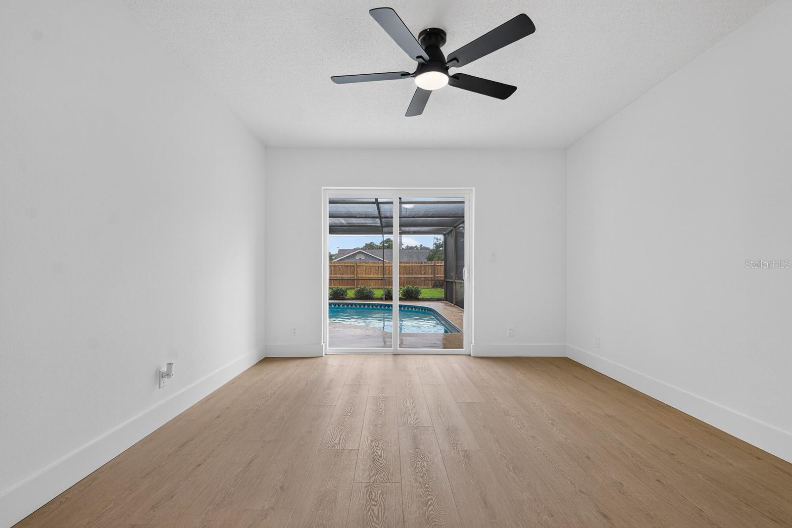 LAKE VALENCIA UNIT ONE - Residential