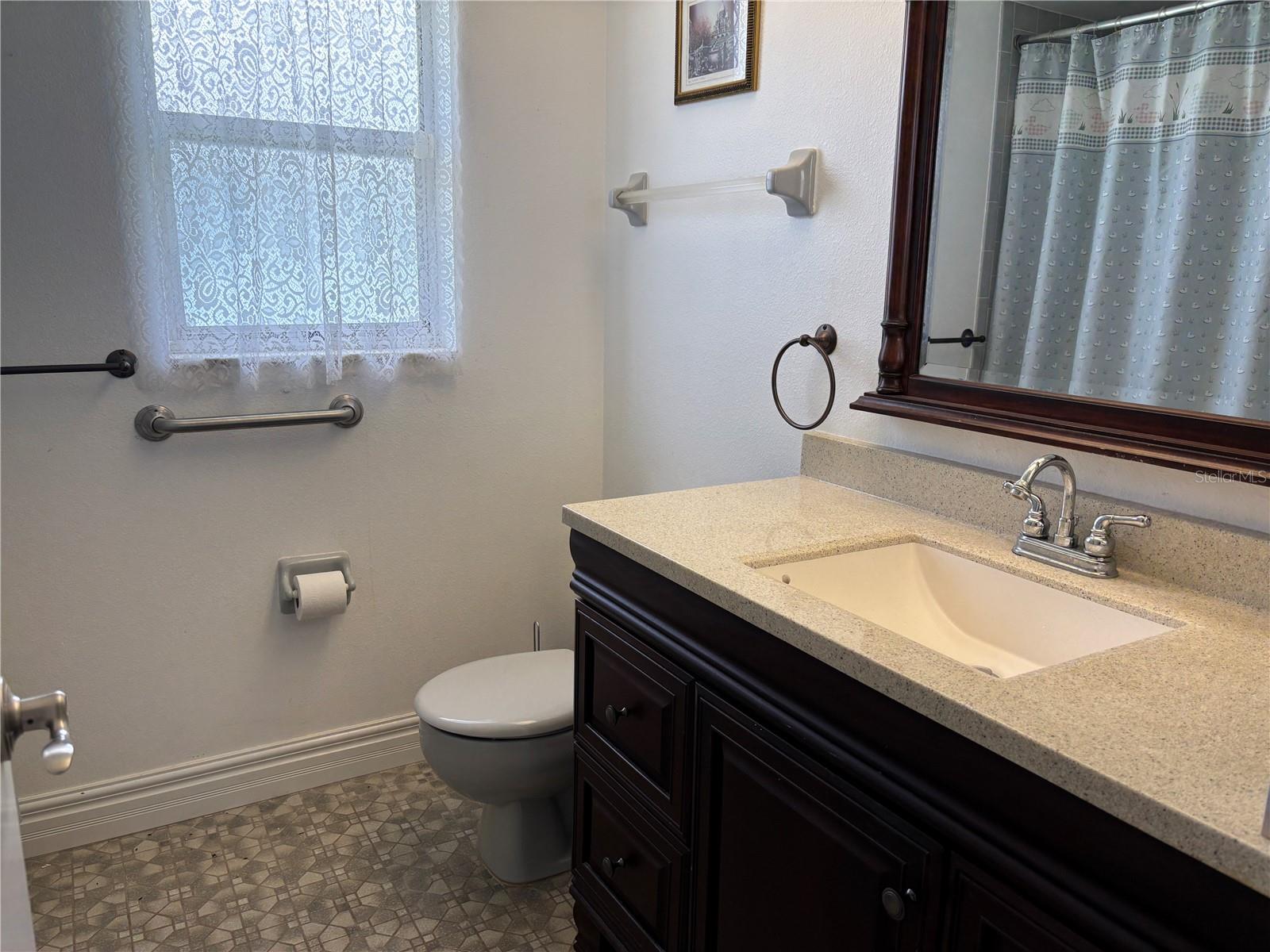 SOMERSET LAKES UNIT THREE - Residential Lease