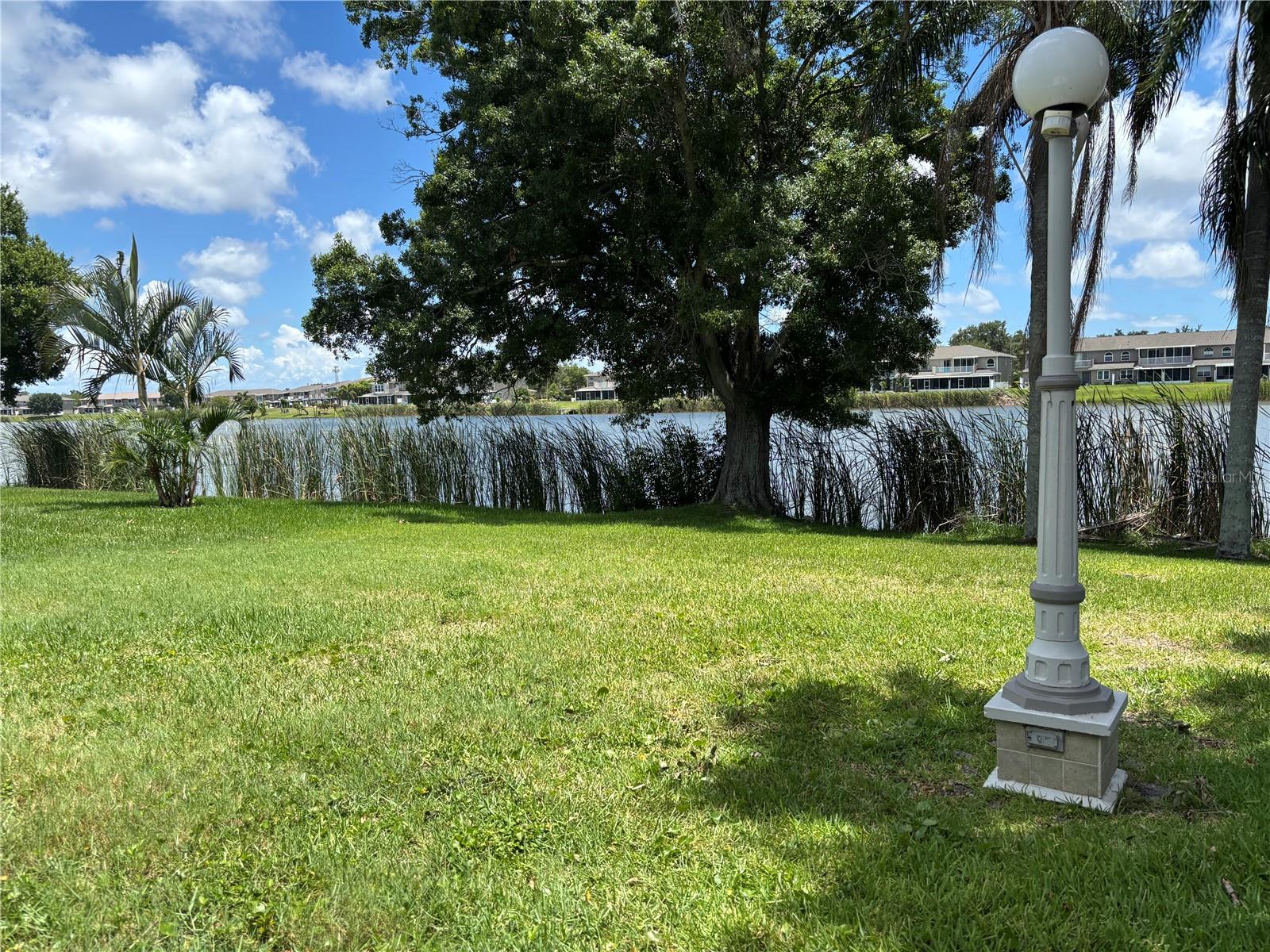SOMERSET LAKES UNIT THREE - Residential Lease