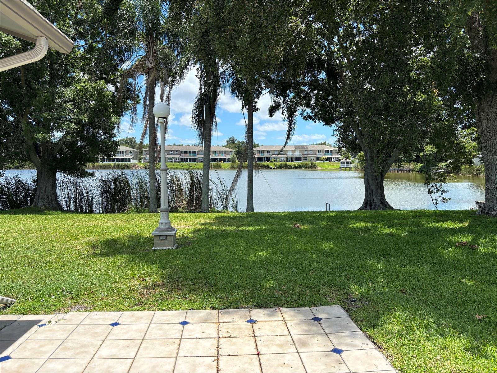 SOMERSET LAKES UNIT THREE - Residential Lease
