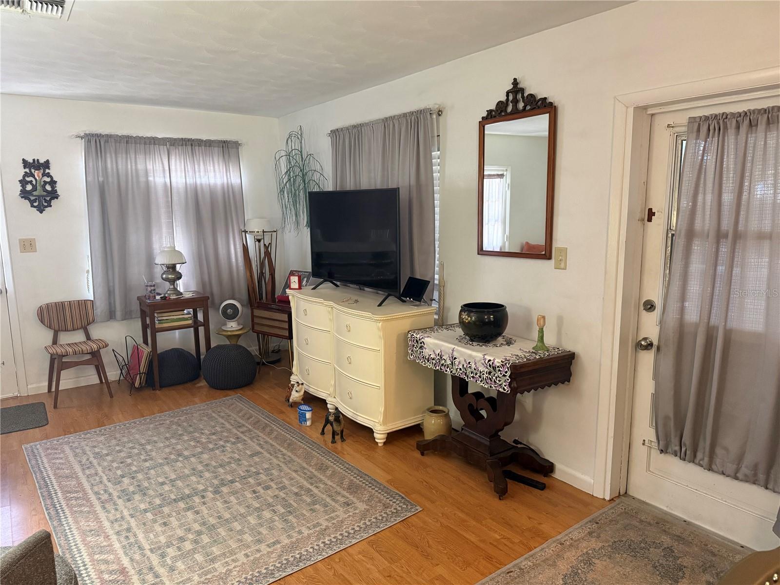 EUSTIS HOMEWOOD - Residential