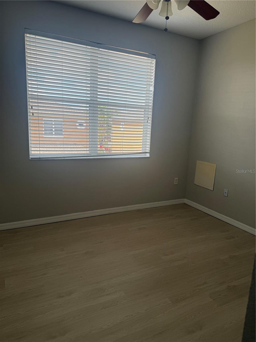 TOWNS LEGACY PARK - Residential Lease