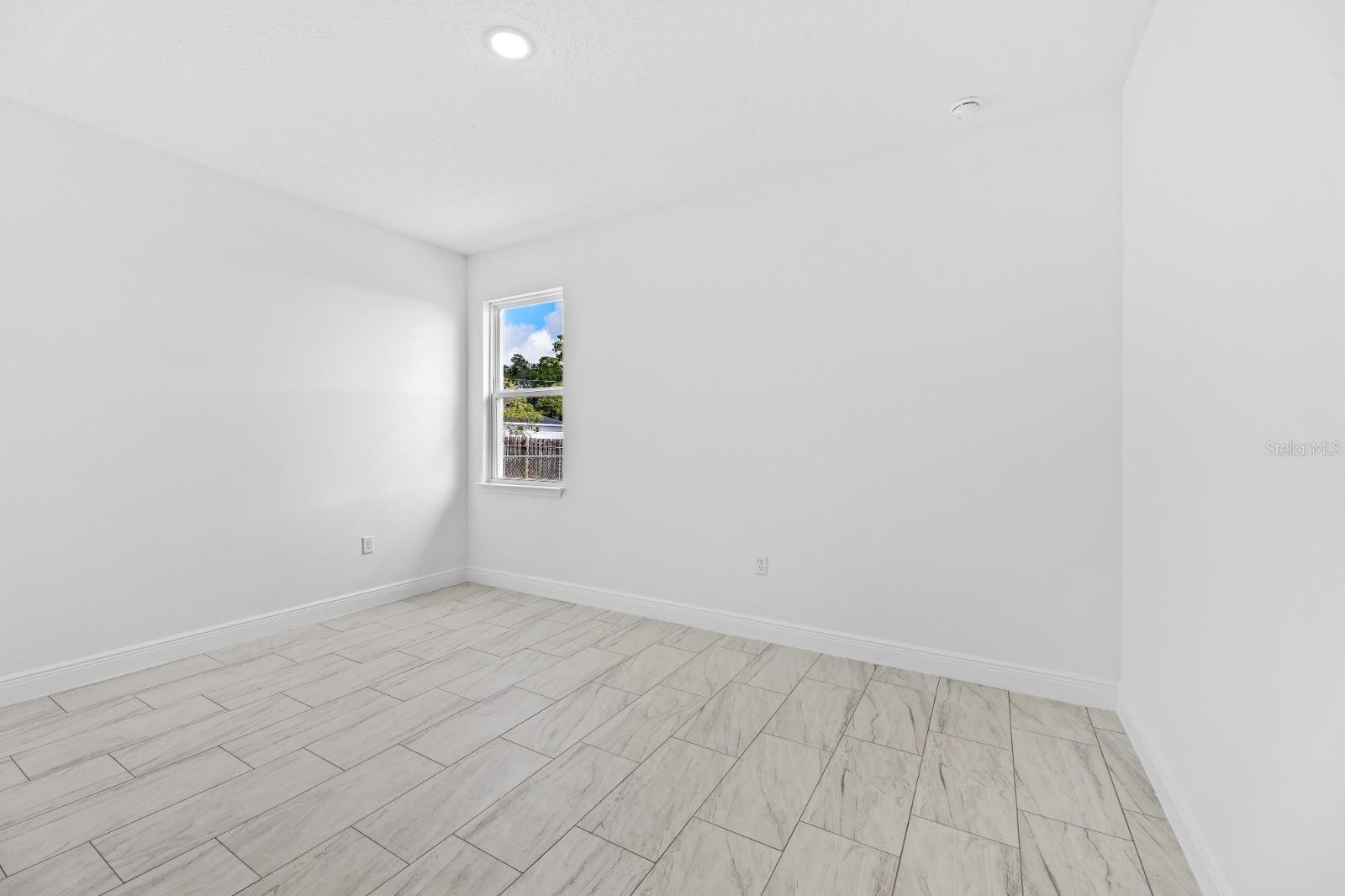 CITRUS SPGS UNIT 22 - Residential