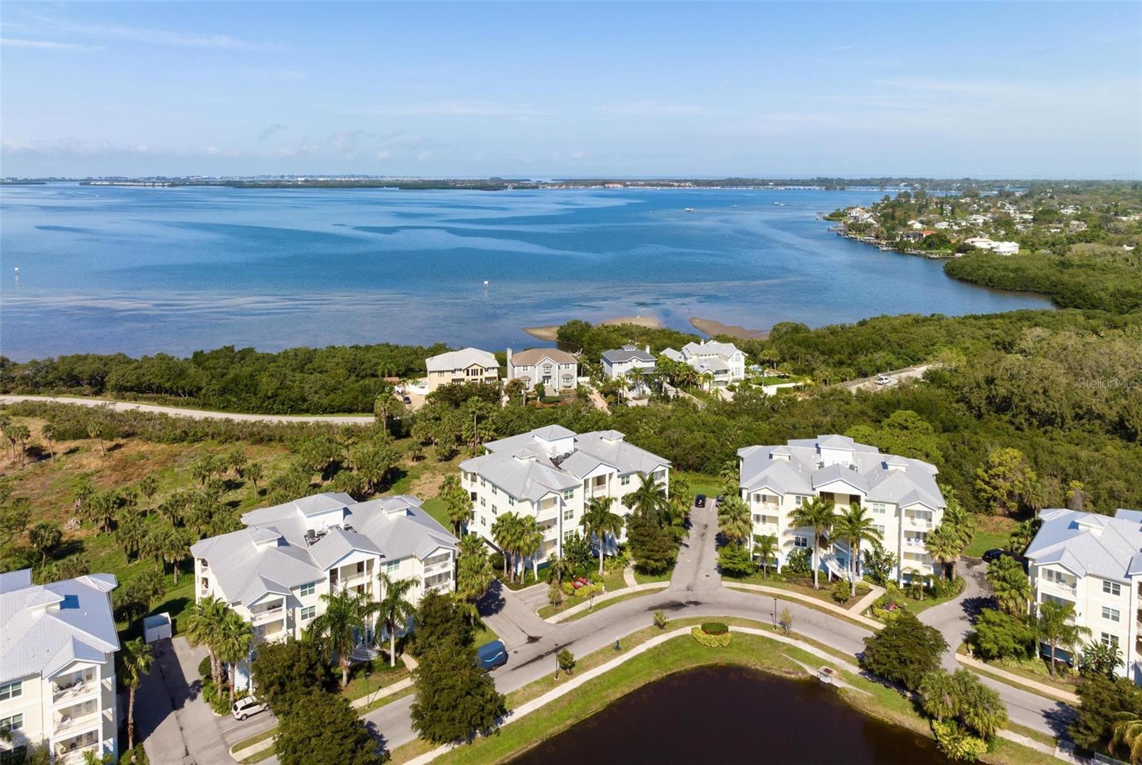 PALMA SOLA BAY CLUB PH 8 - Residential