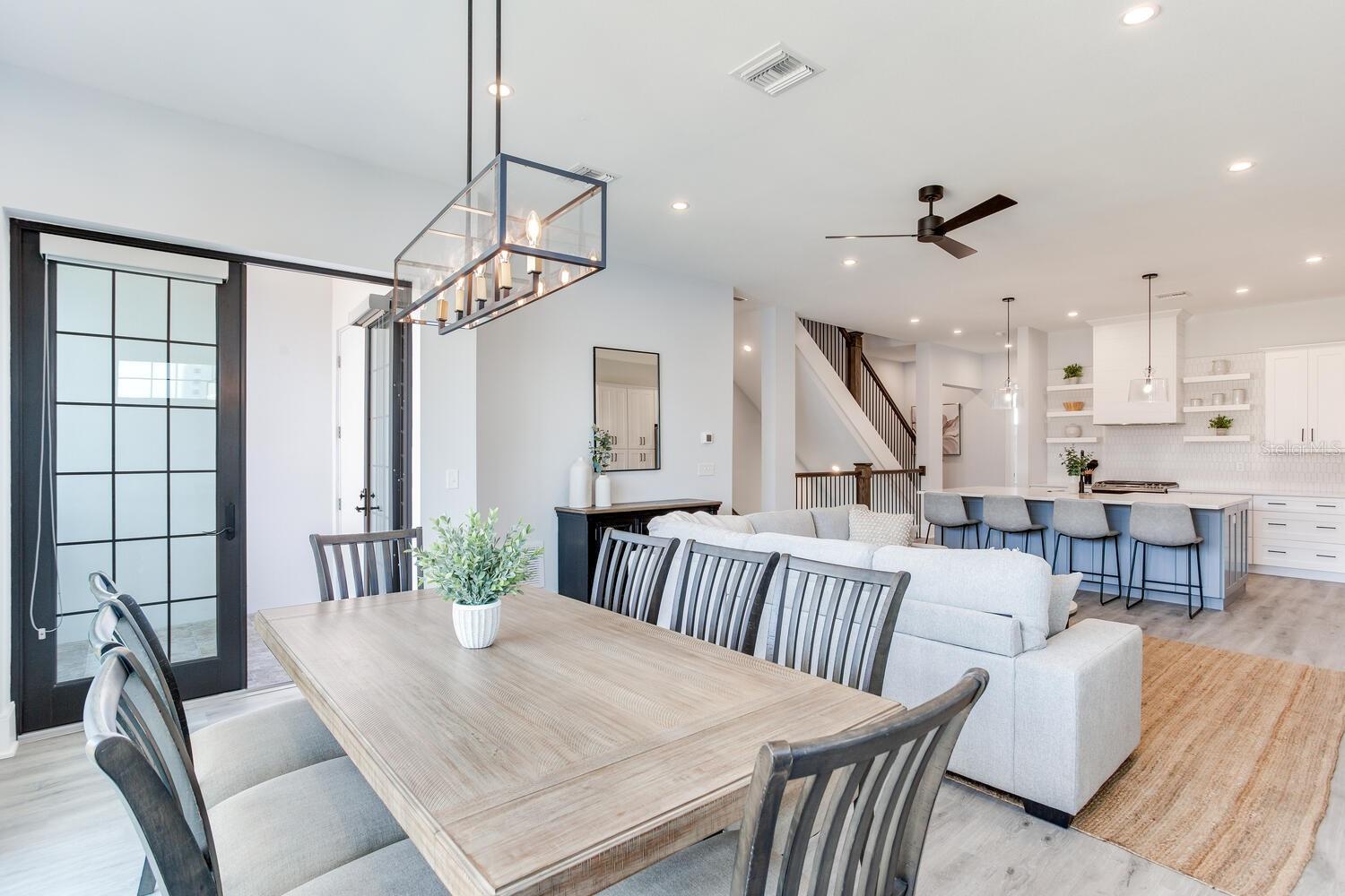 GAY SHORES - Residential Lease
