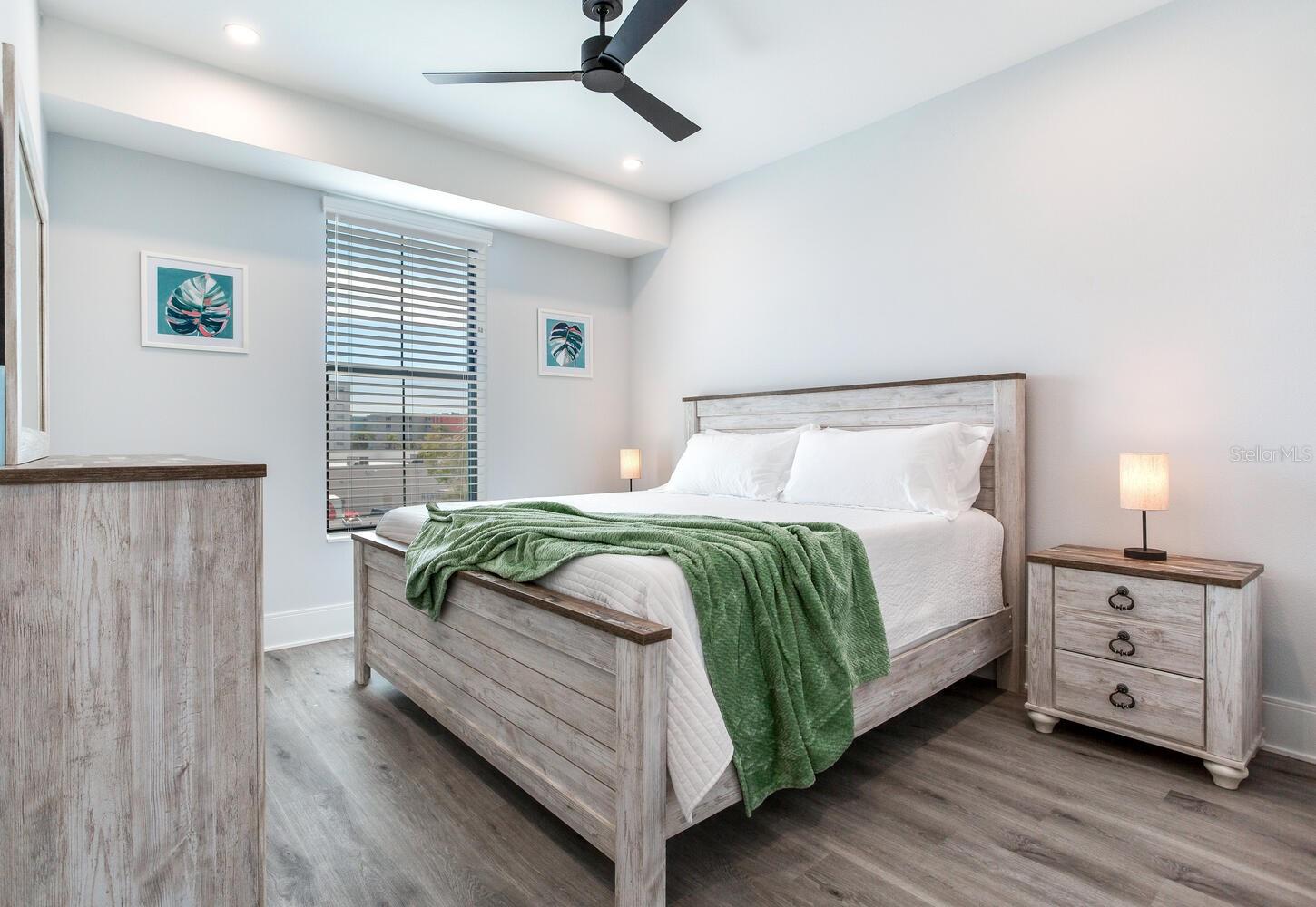 GAY SHORES - Residential Lease