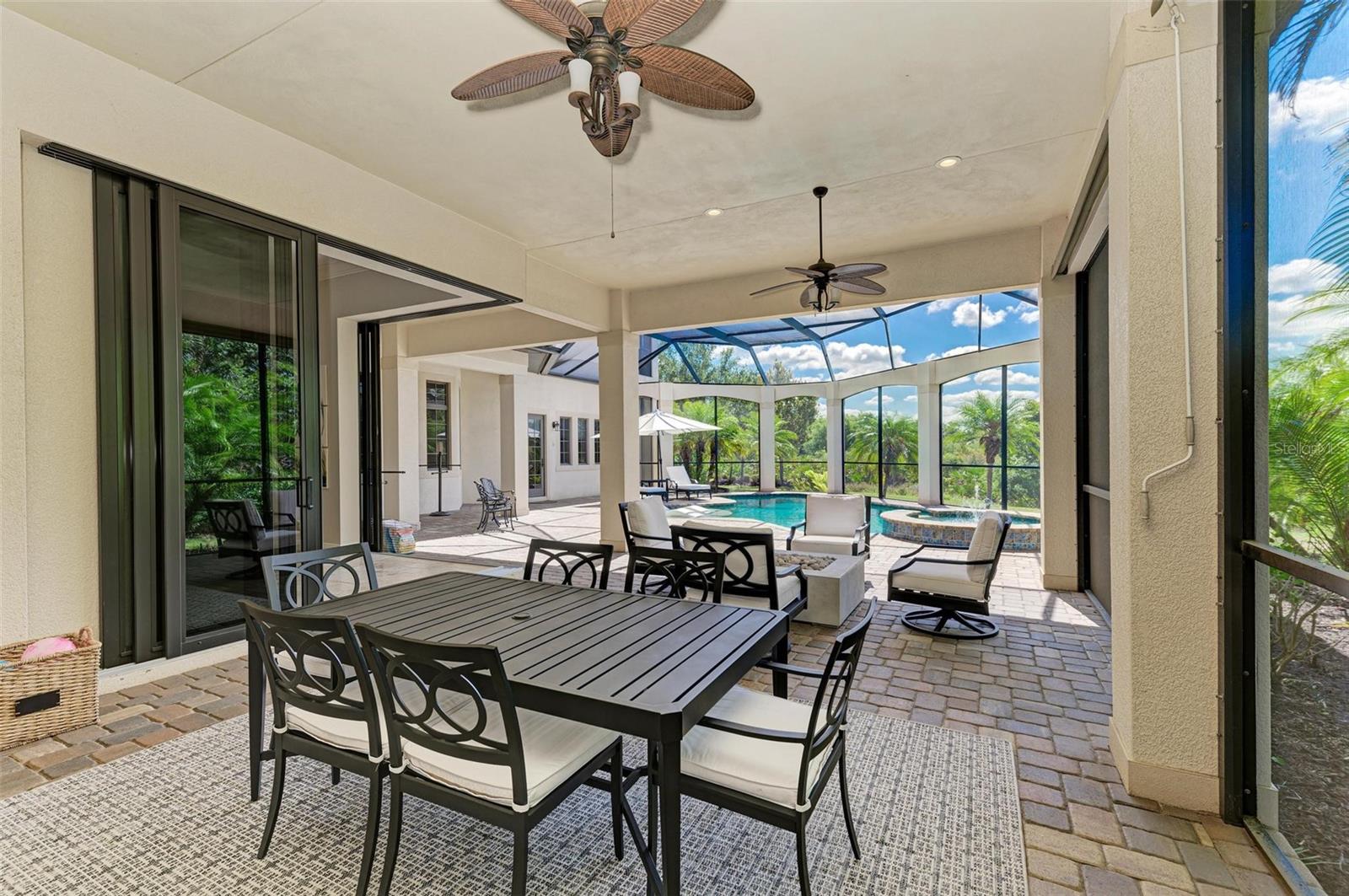 LAKE CLUB PH I - Residential