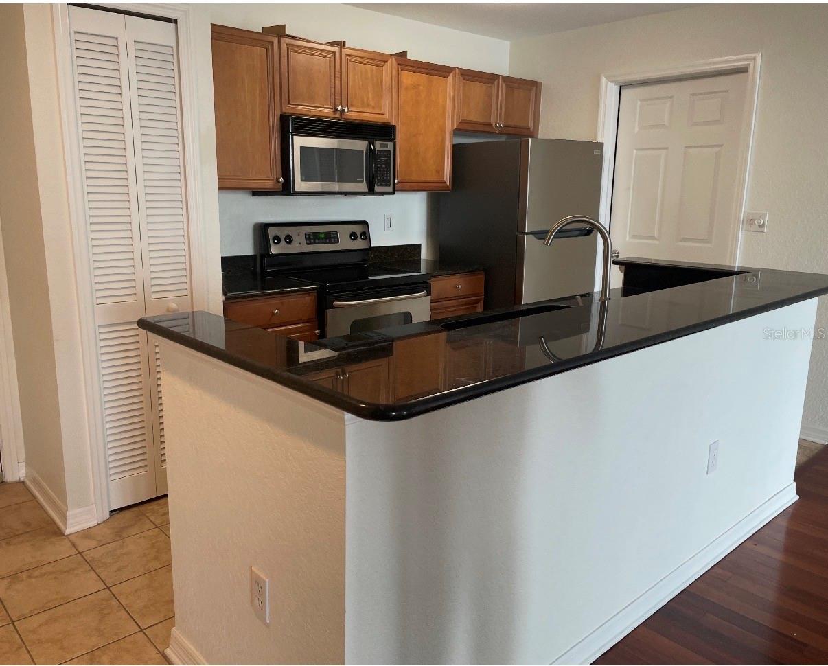 PARKCREST HARBOUR ISLAND CONDO - Residential
