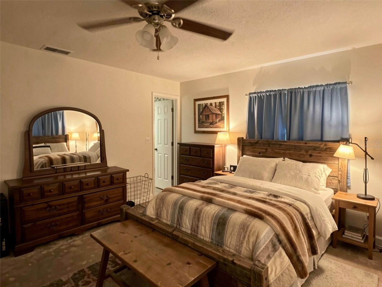 LAKE & FOREST CLUB - Residential