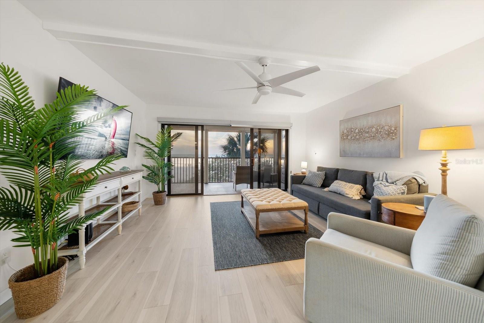 REFLECTIONS ON THE GULF CONDO - Residential