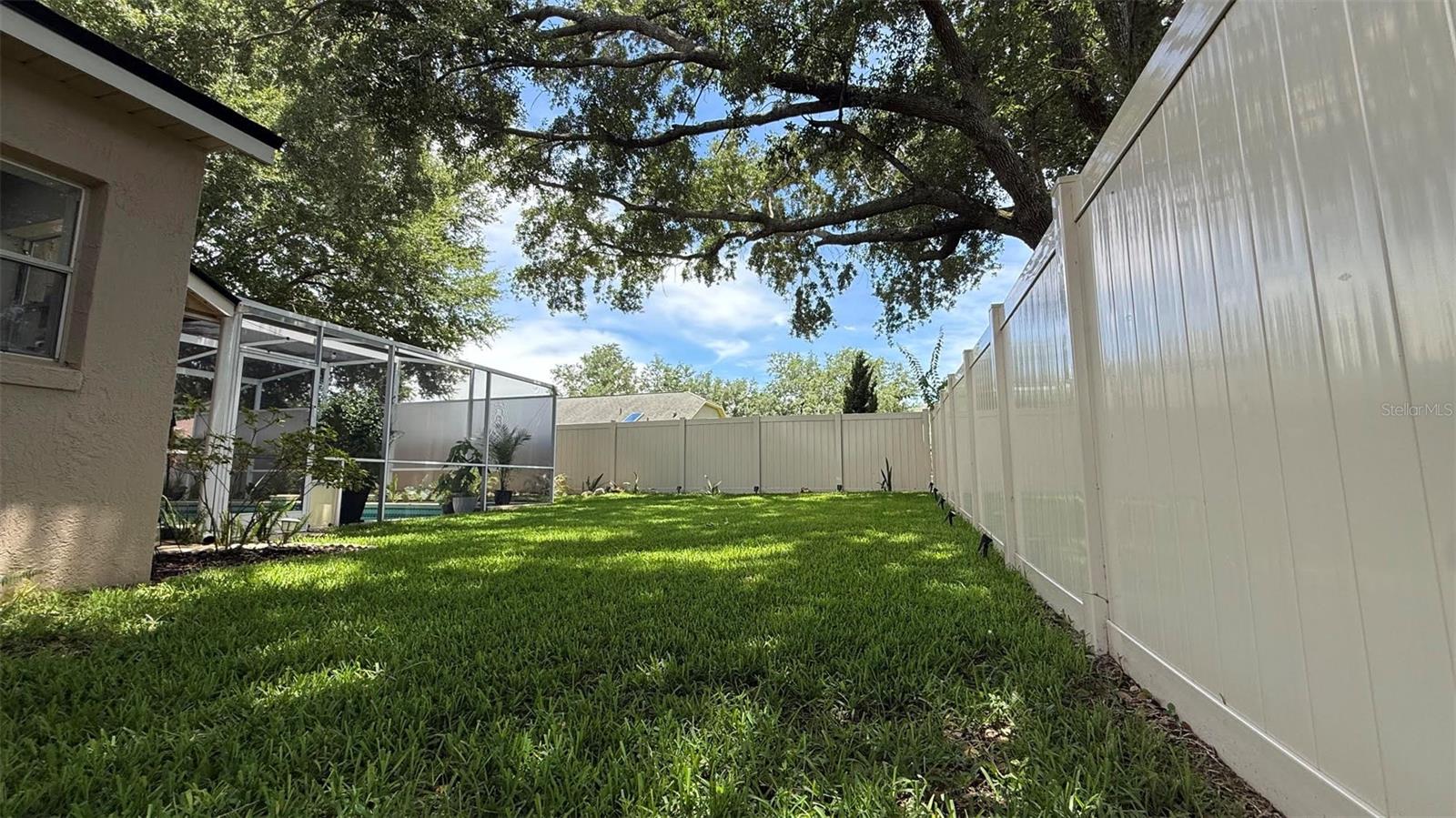 BENTLEY WOODS - Residential