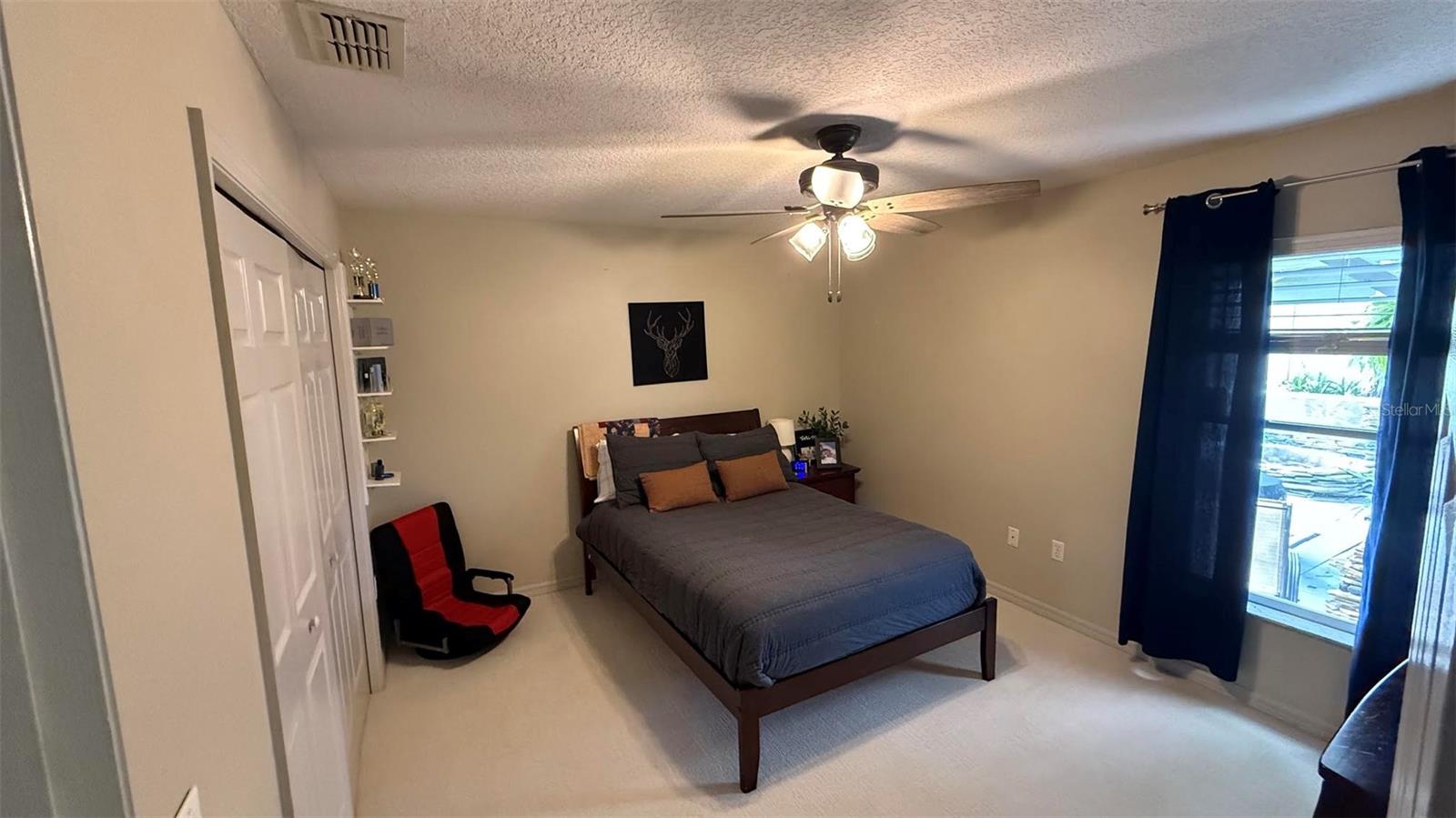 BENTLEY WOODS - Residential