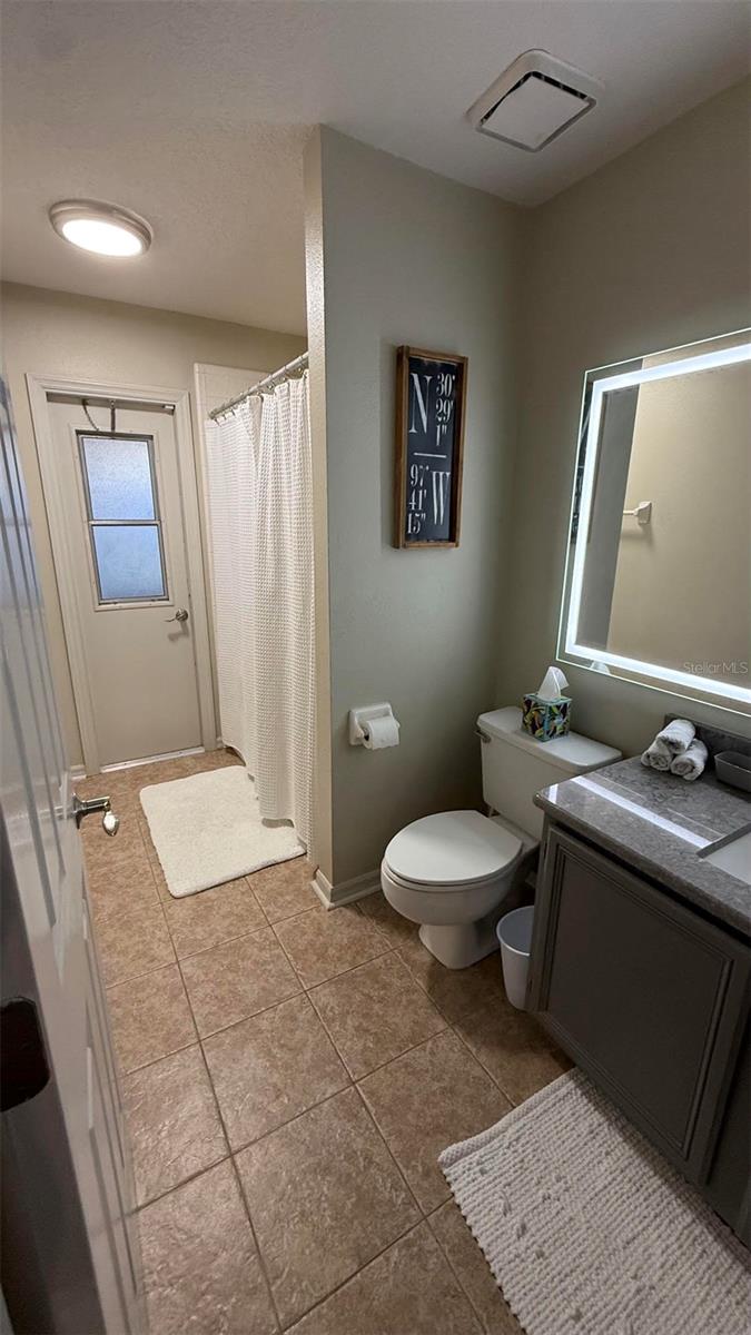 BENTLEY WOODS - Residential