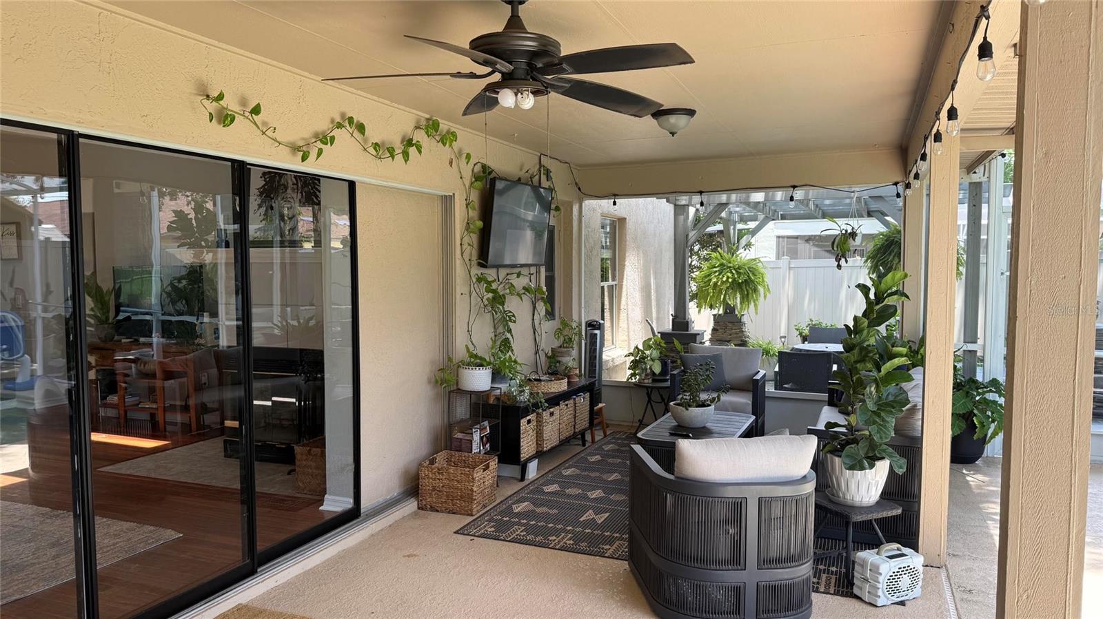 BENTLEY WOODS - Residential
