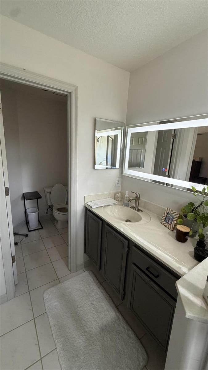 BENTLEY WOODS - Residential