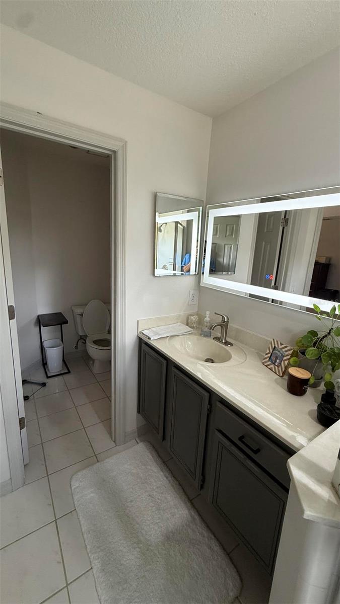 BENTLEY WOODS - Residential