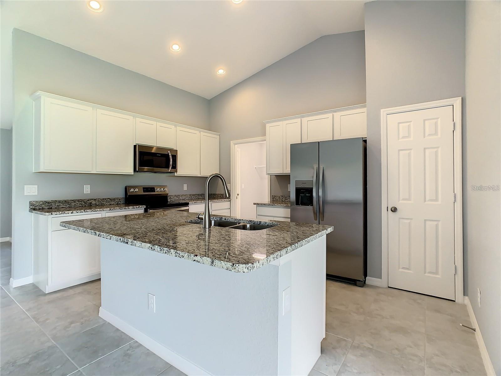 PUNTA GORDA ISLES SEC 20 - Residential Lease