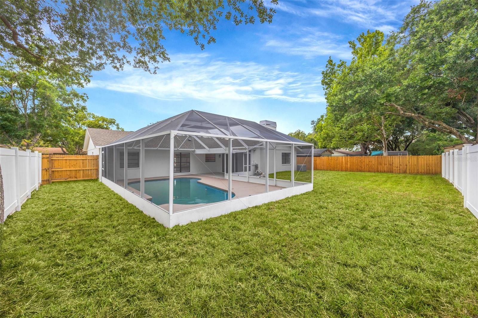 RIVER RUN UNIT 1 - Residential