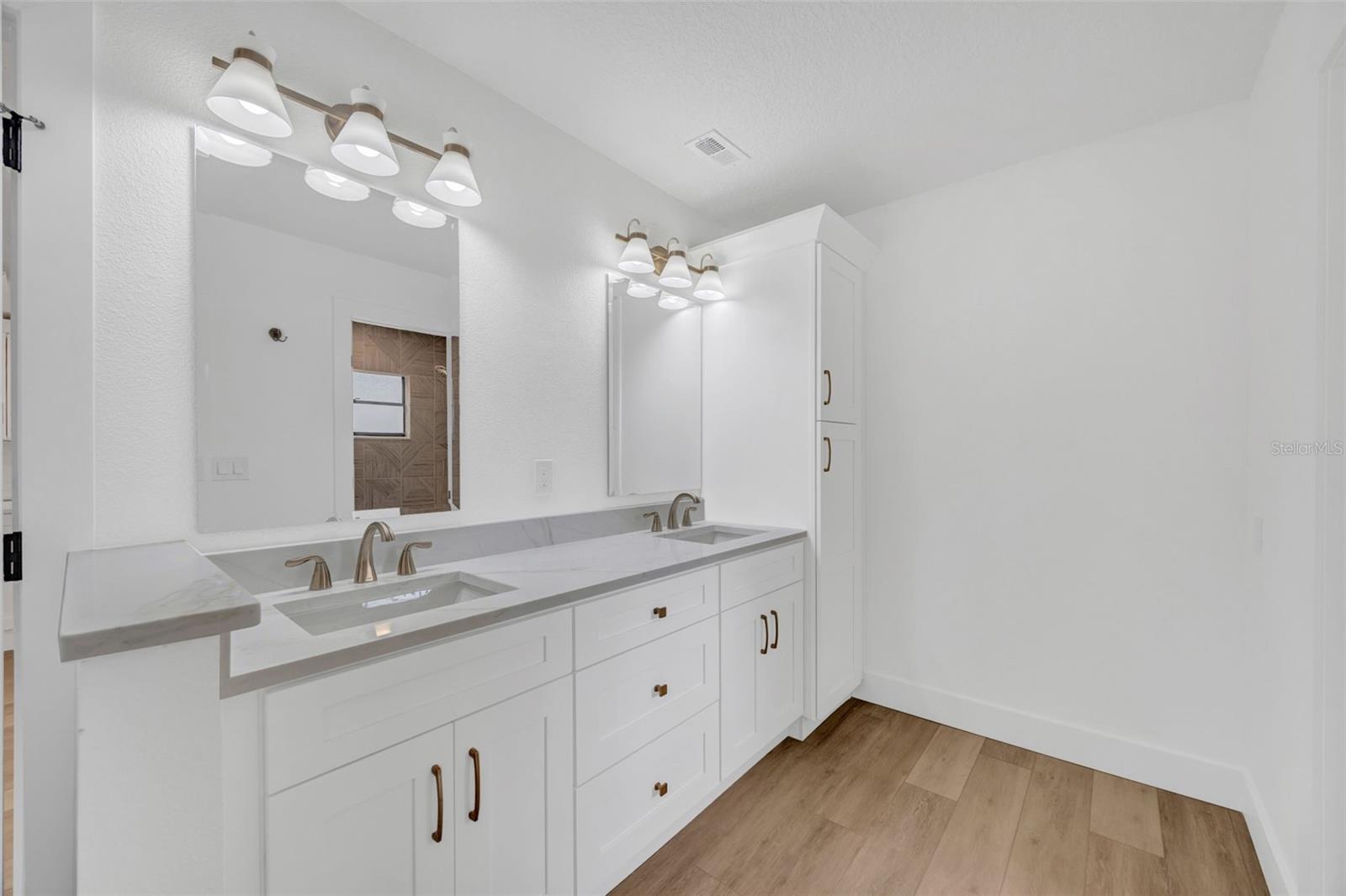 RIVER RUN UNIT 1 - Residential