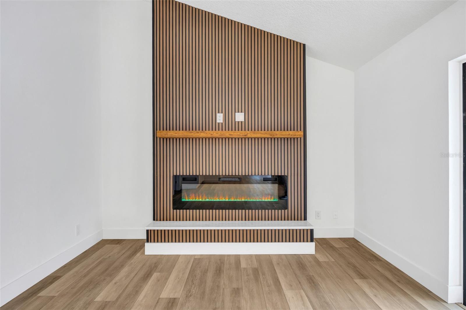 RIVER RUN UNIT 1 - Residential