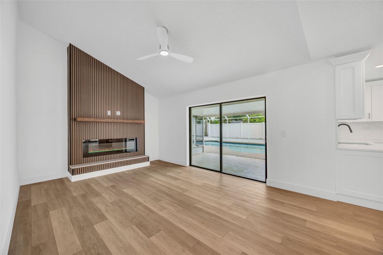RIVER RUN UNIT 1 - Residential