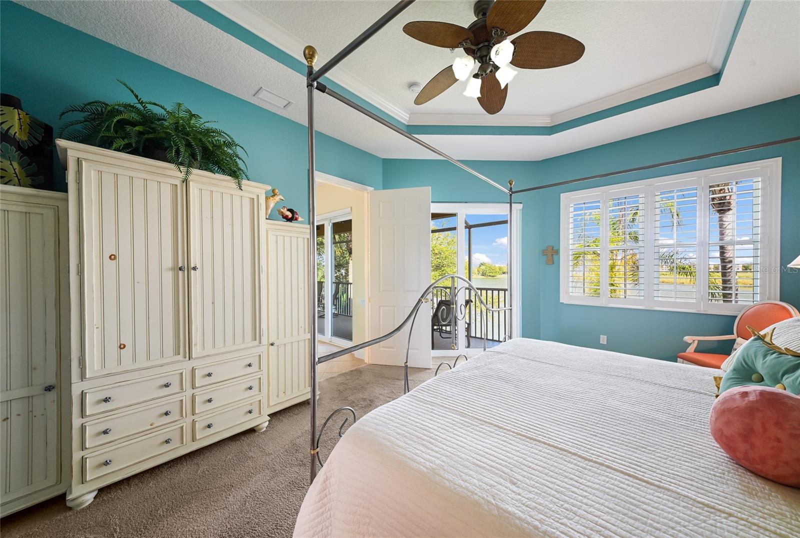 THE MOORINGS AT EDGEWATER - Residential