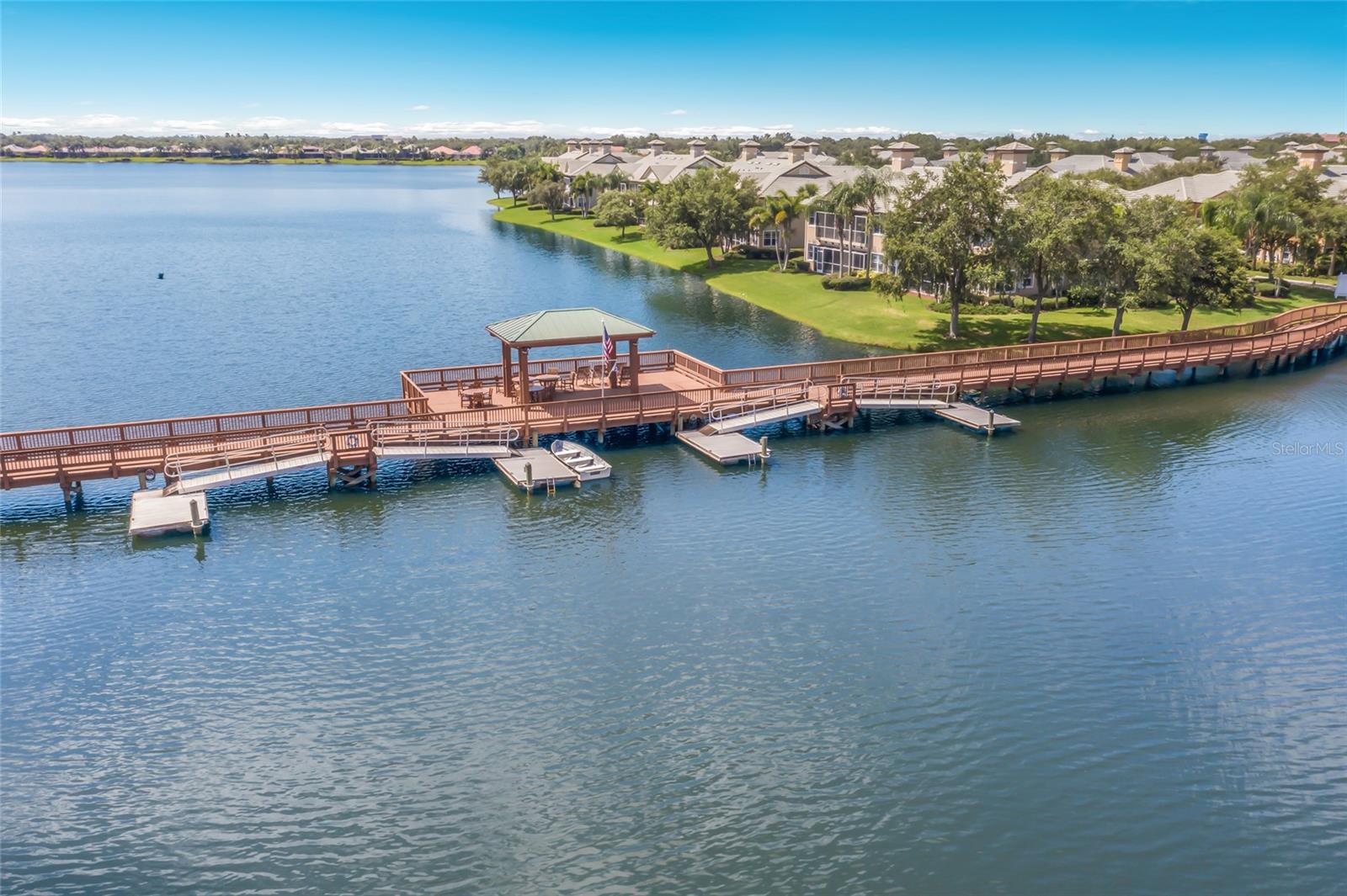 THE MOORINGS AT EDGEWATER - Residential