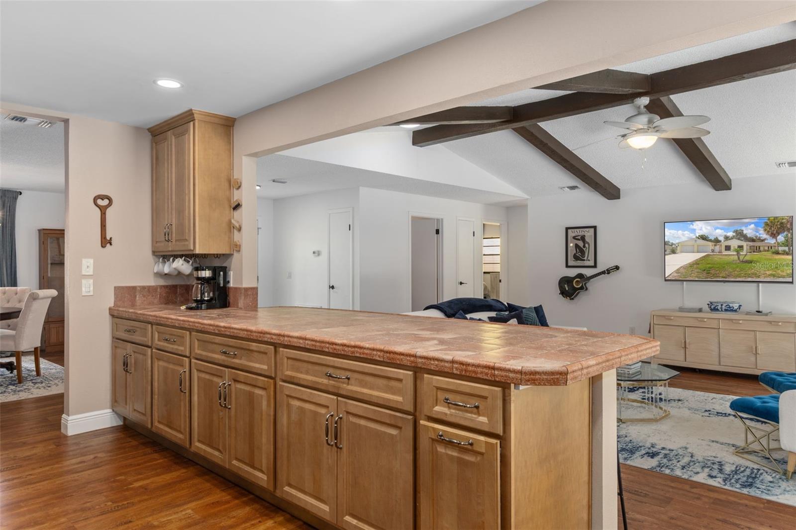 SPRING HILL - Residential