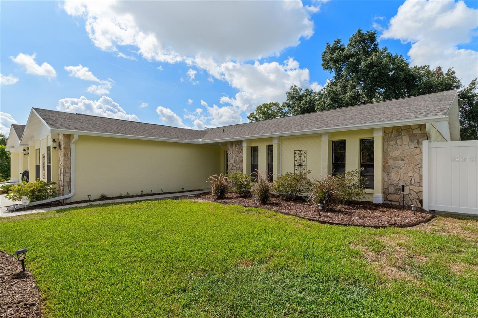 SPRING HILL - Residential