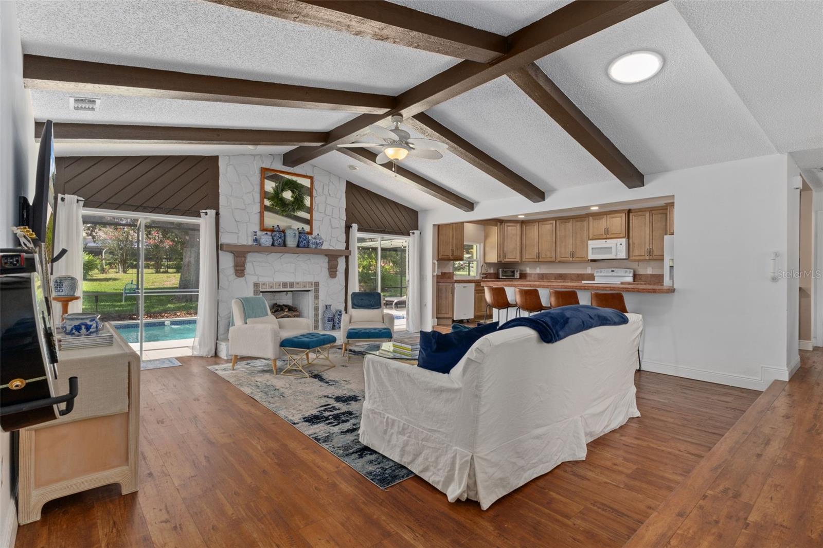 SPRING HILL - Residential