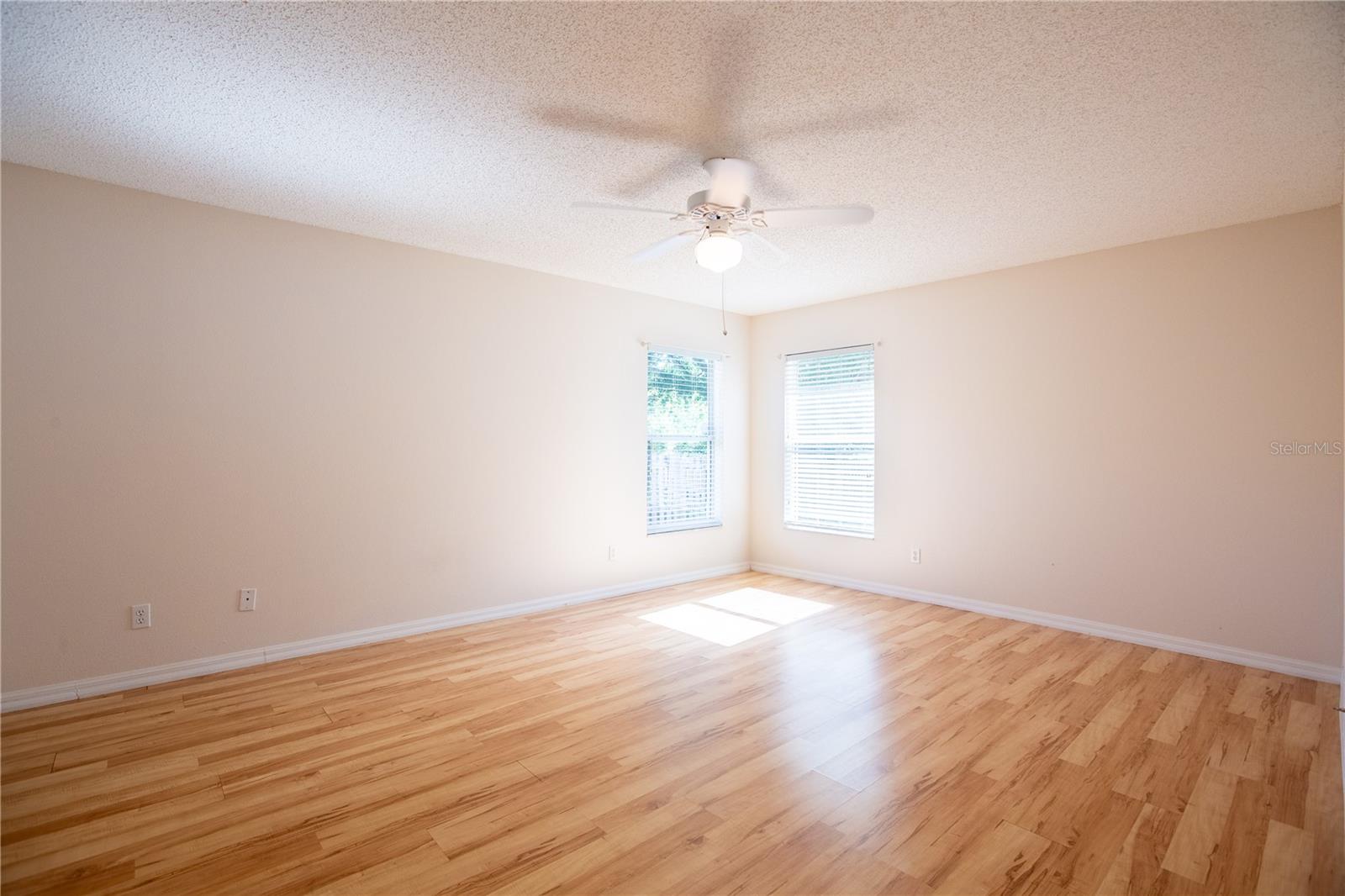 GROVELAND VILLAGE ESTATES SUB - Residential