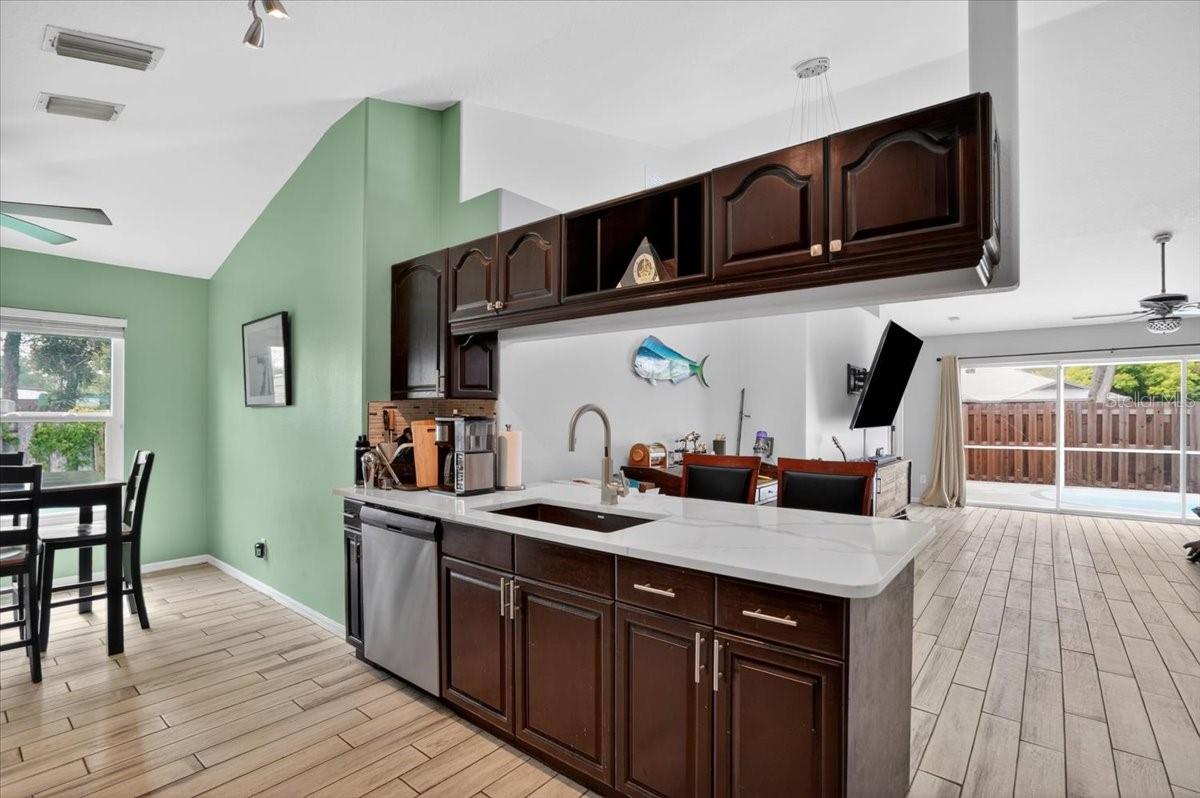 SUMMERWOOD - Residential