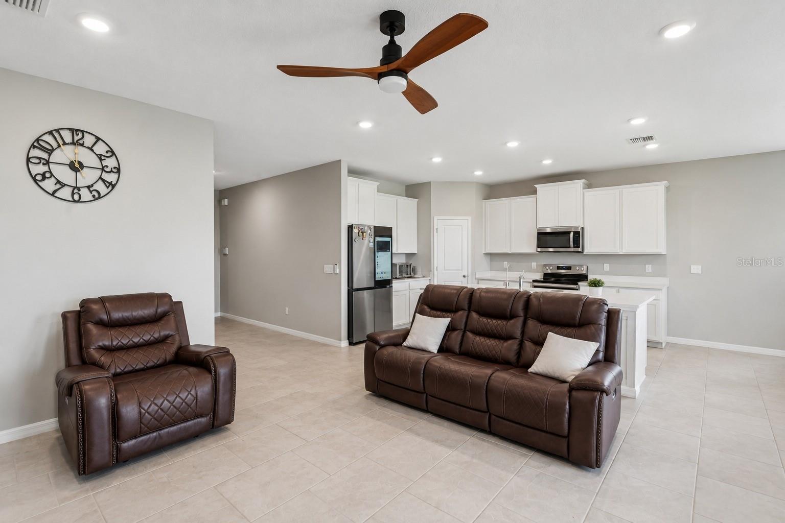 AVALON PARK WEST NORTH PH 2 4 5 - Residential
