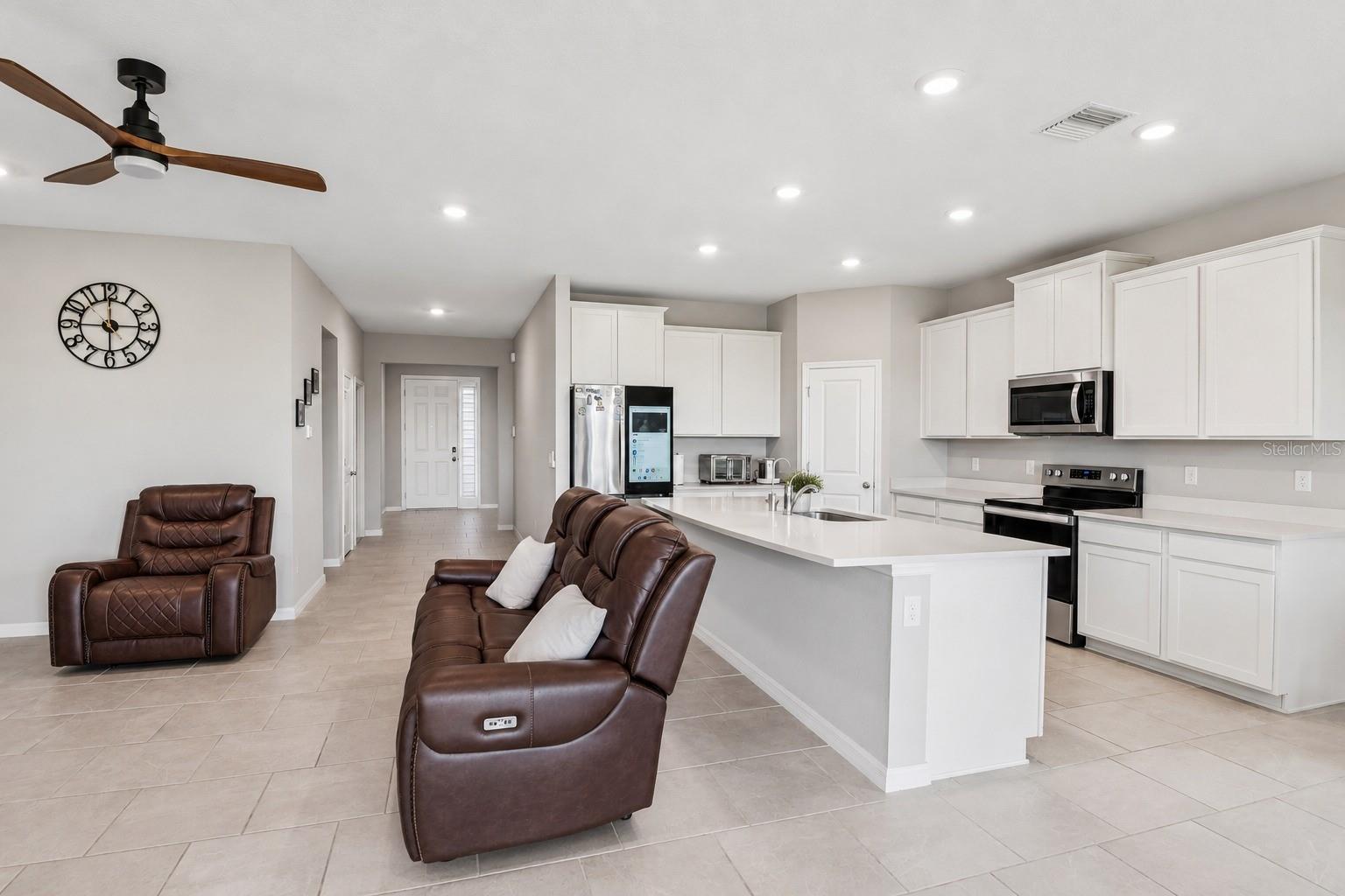 AVALON PARK WEST NORTH PH 2 4 5 - Residential