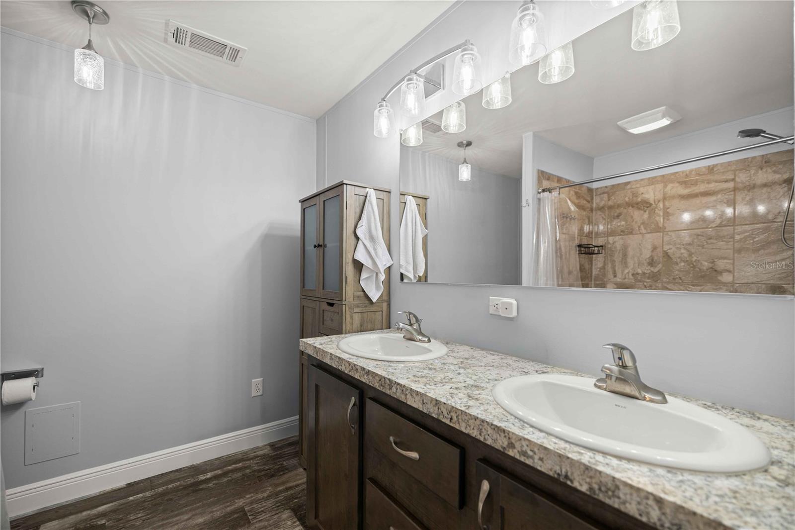 LEXINGTON ESTATE - Residential
