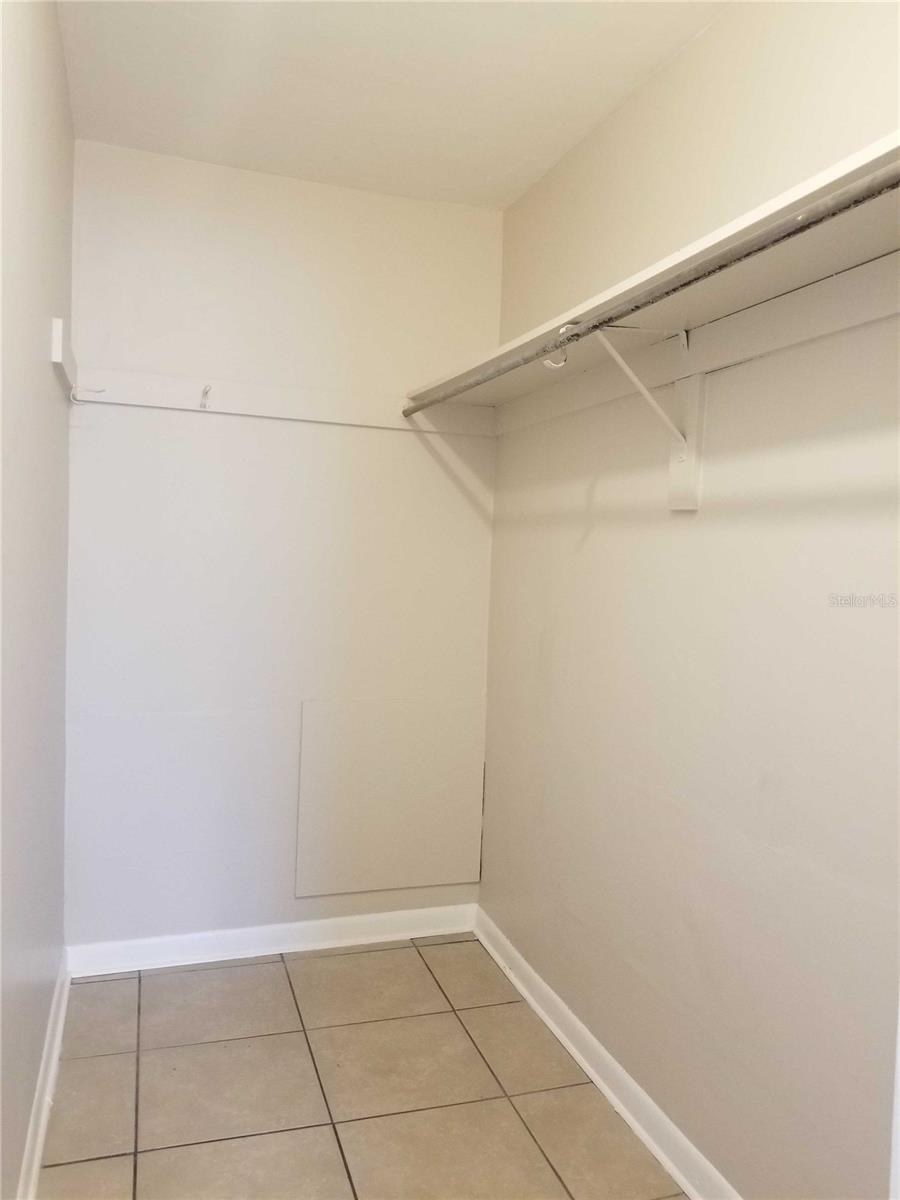 SKYCREST GREENS - Residential Income