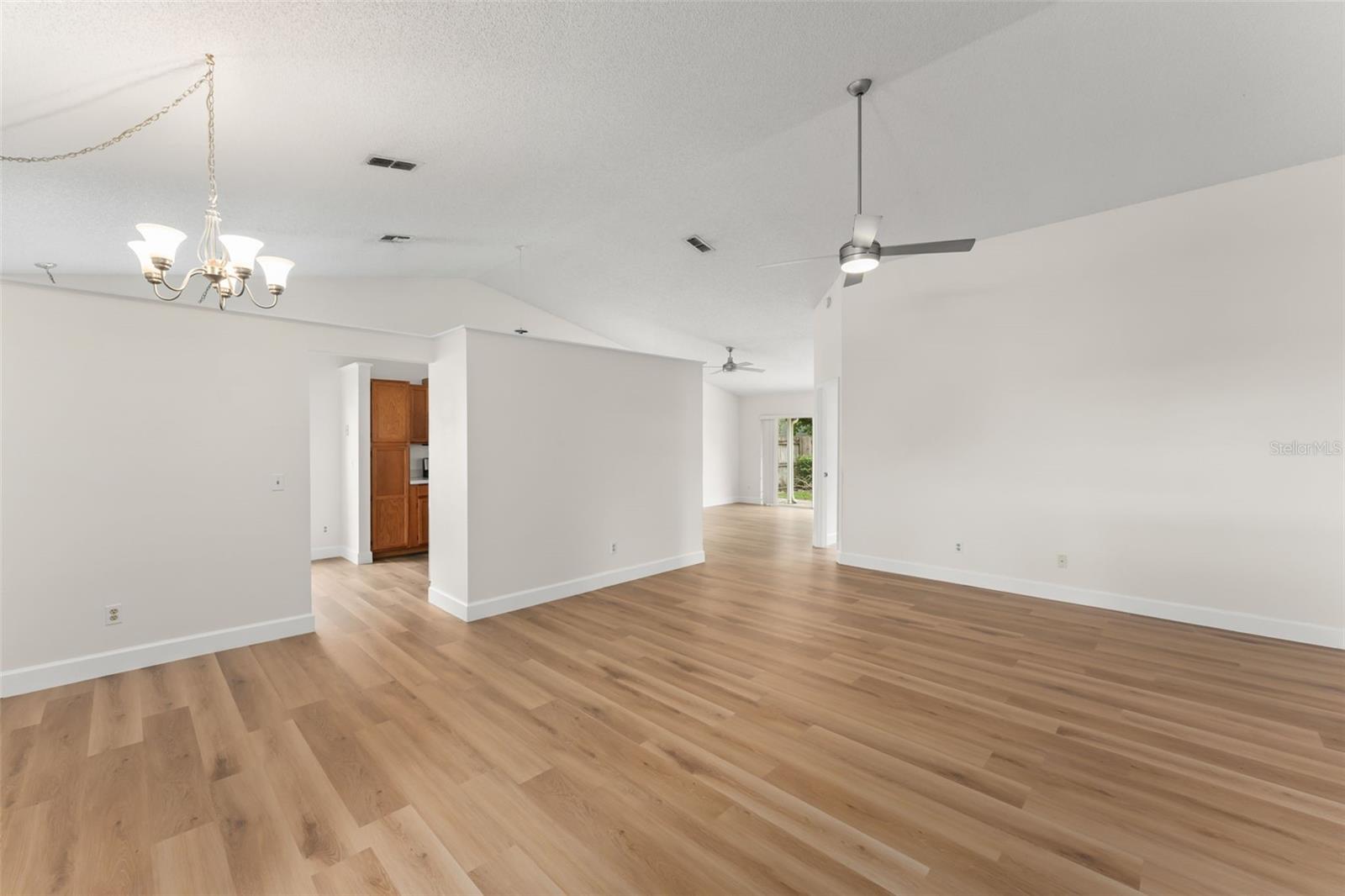 GREENWOOD LAKES UNIT D-3B 1ST ADD - Residential