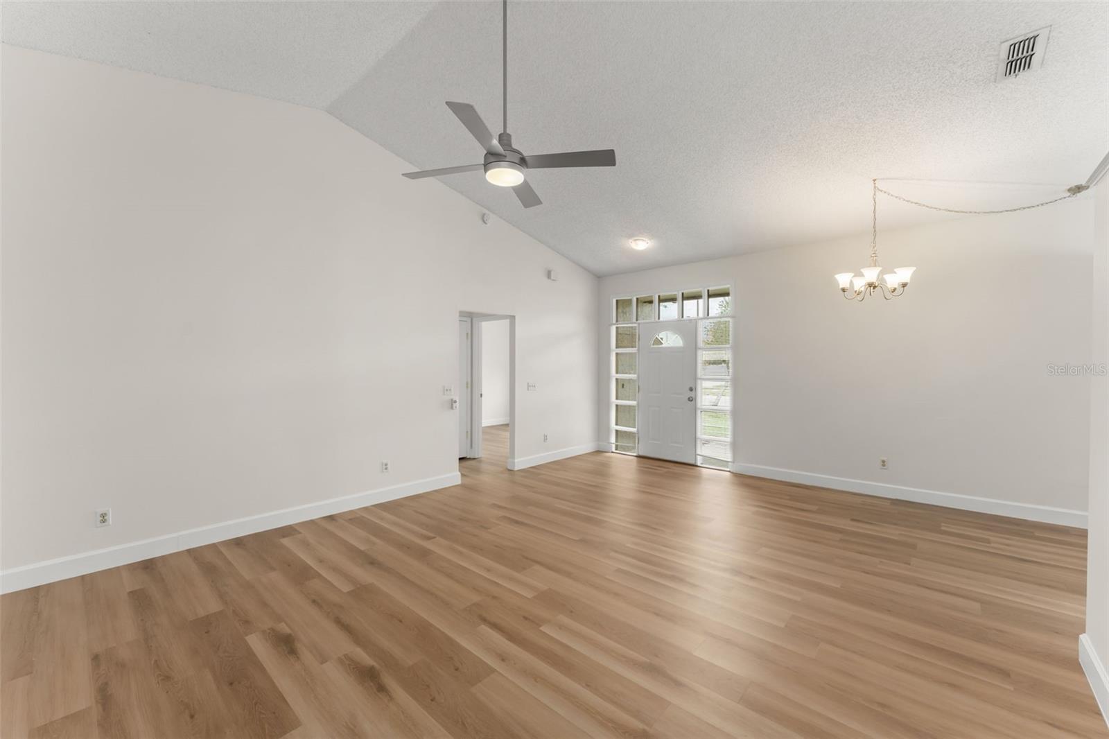GREENWOOD LAKES UNIT D-3B 1ST ADD - Residential