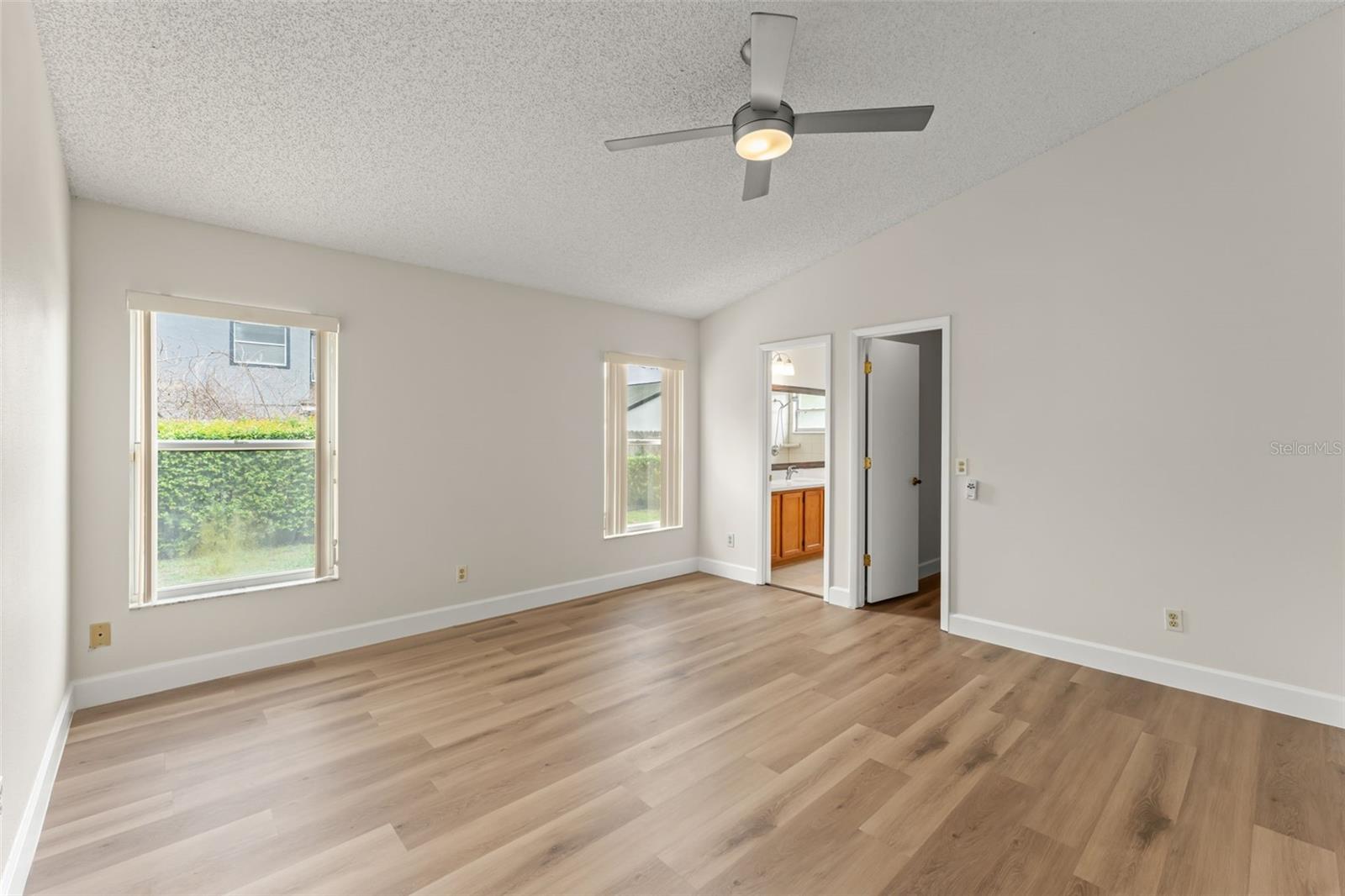GREENWOOD LAKES UNIT D-3B 1ST ADD - Residential