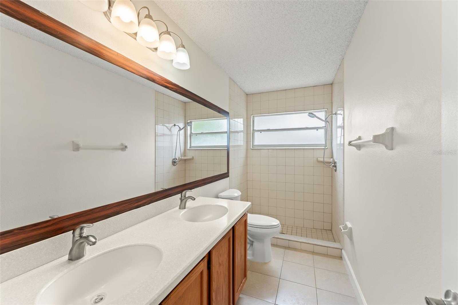 GREENWOOD LAKES UNIT D-3B 1ST ADD - Residential