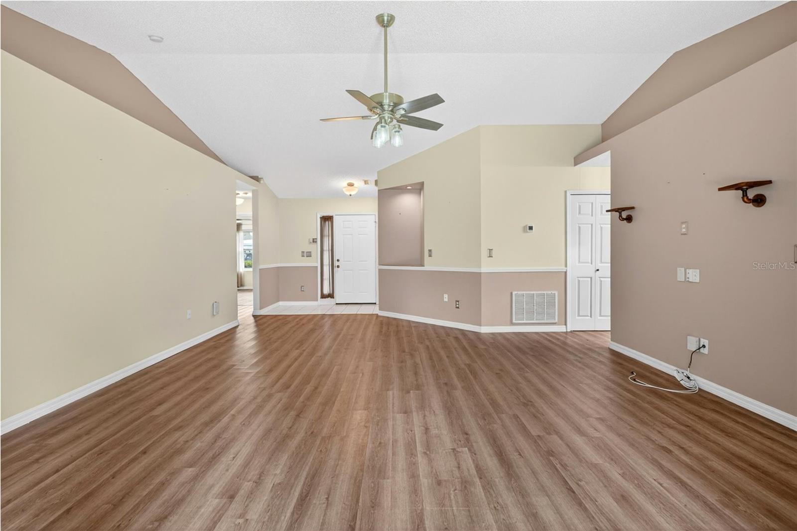 SHERWOOD OAKS PUD - Residential