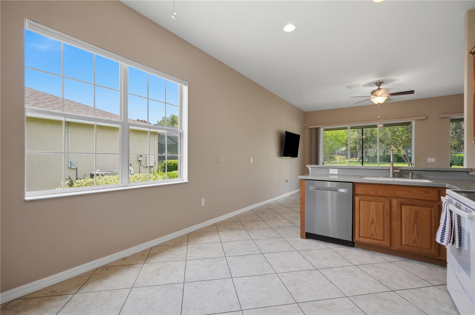 CASCADES AT SOUTHERN HILLS - Residential