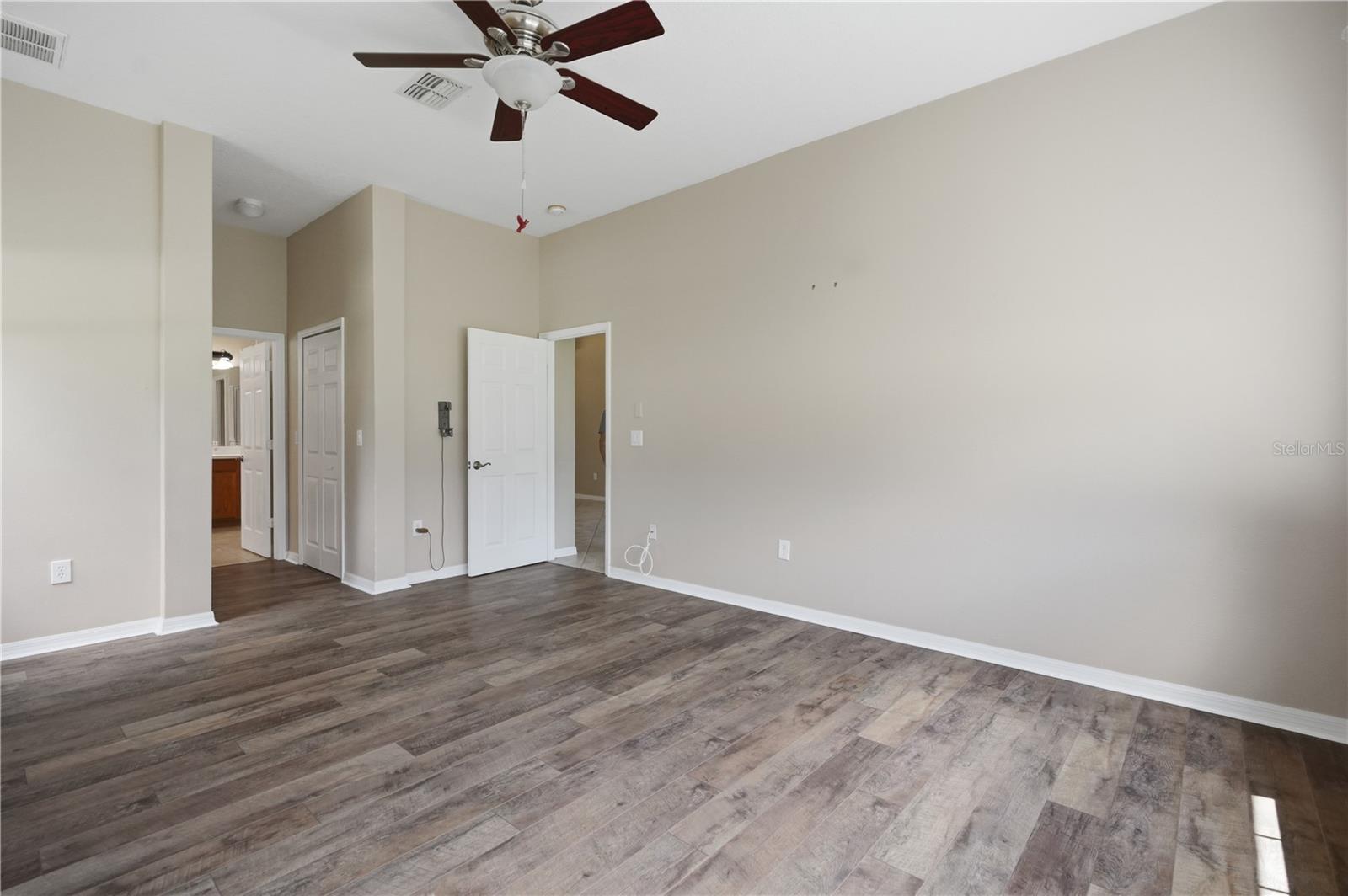 CASCADES AT SOUTHERN HILLS - Residential