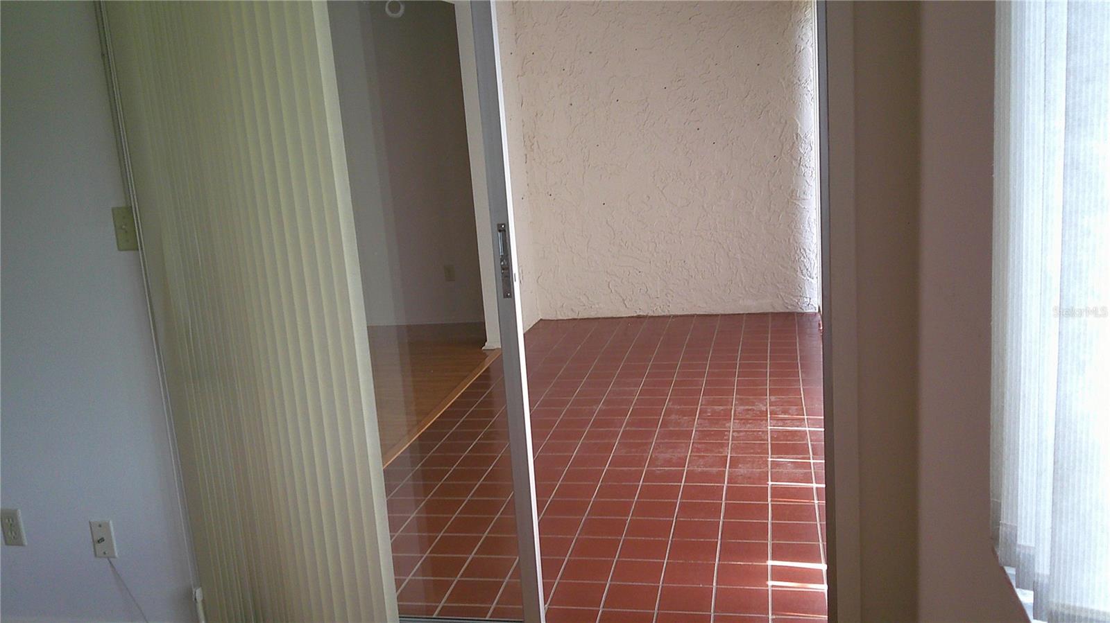 07 SPGS VILLAS CONDO - Residential