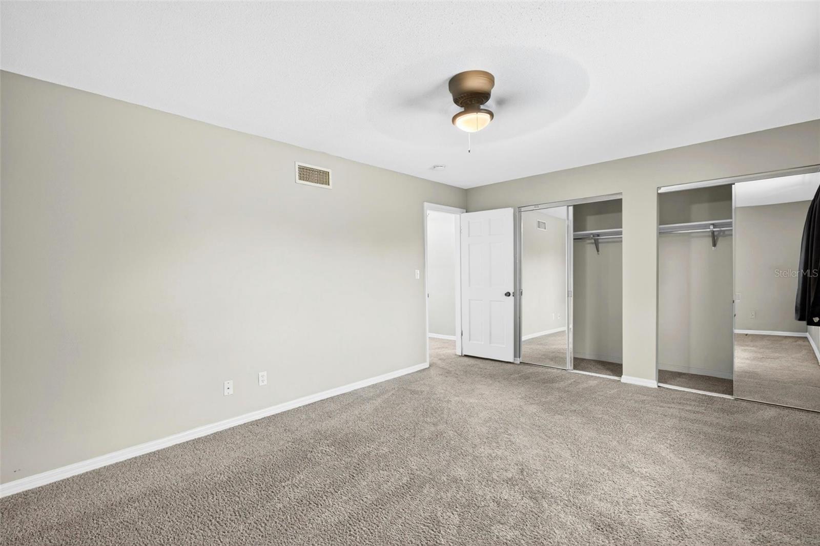 COLONIAL TOWNHOUSE APT PH II - Residential