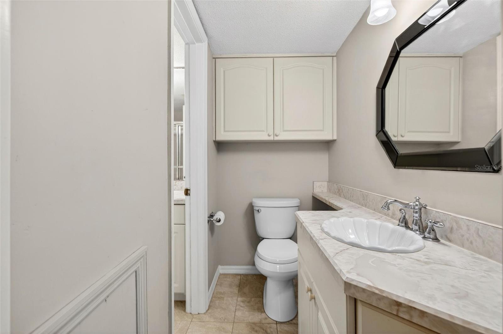 COLONIAL TOWNHOUSE APT PH II - Residential