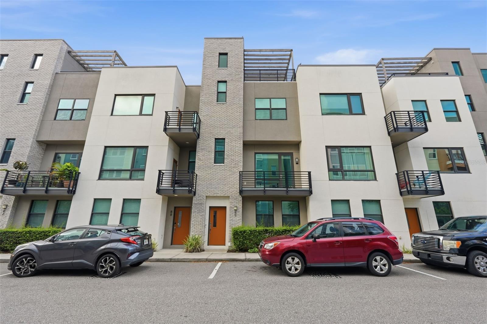 WESTSHORE VILLAGE TWNHMS - Residential