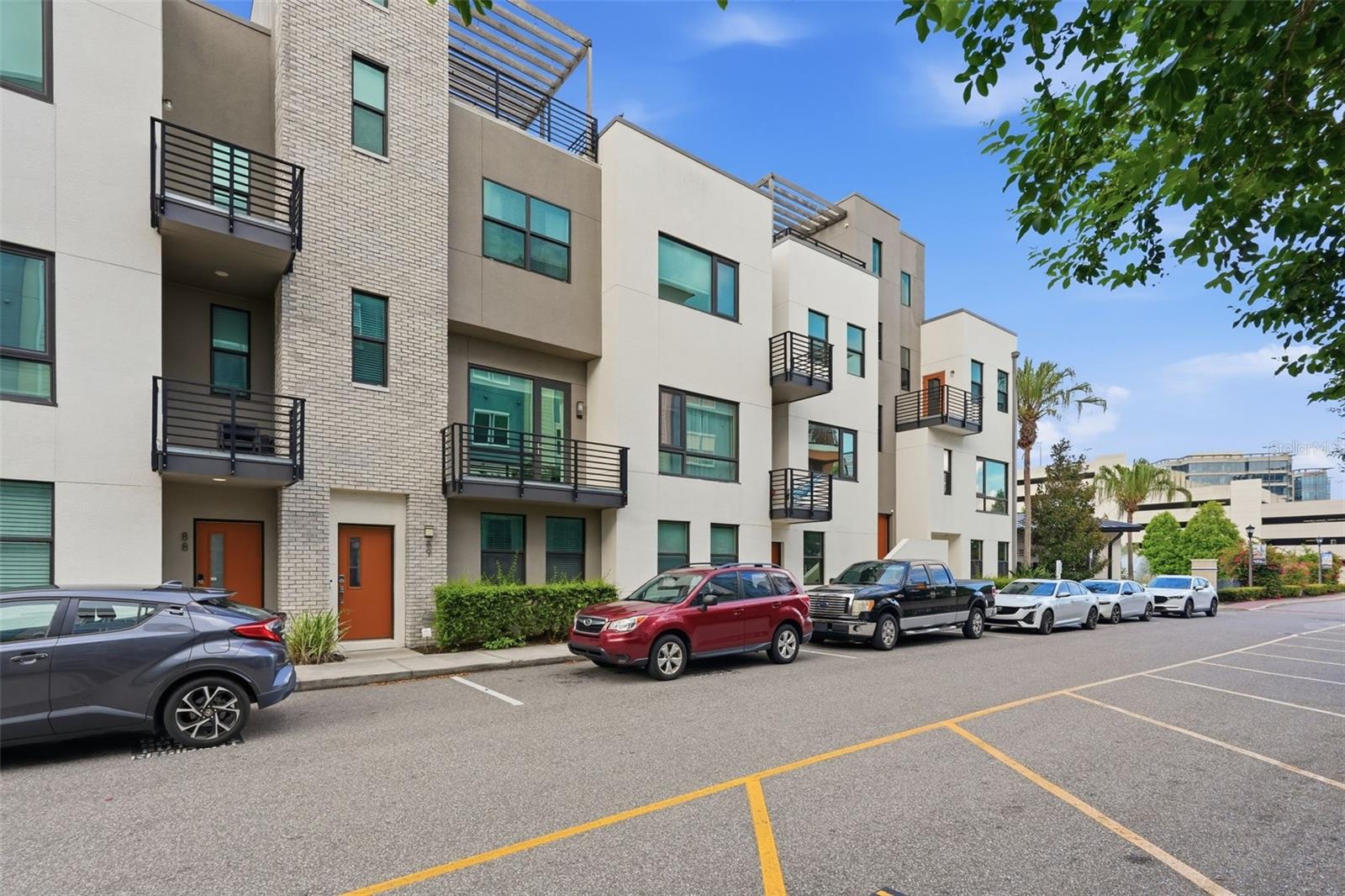 WESTSHORE VILLAGE TWNHMS - Residential
