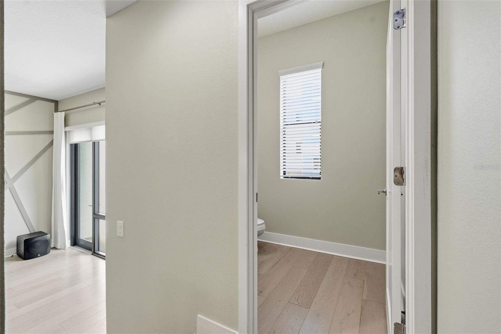 WESTSHORE VILLAGE TWNHMS - Residential